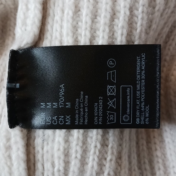 H&M sweater vest - Picture 5 of 5